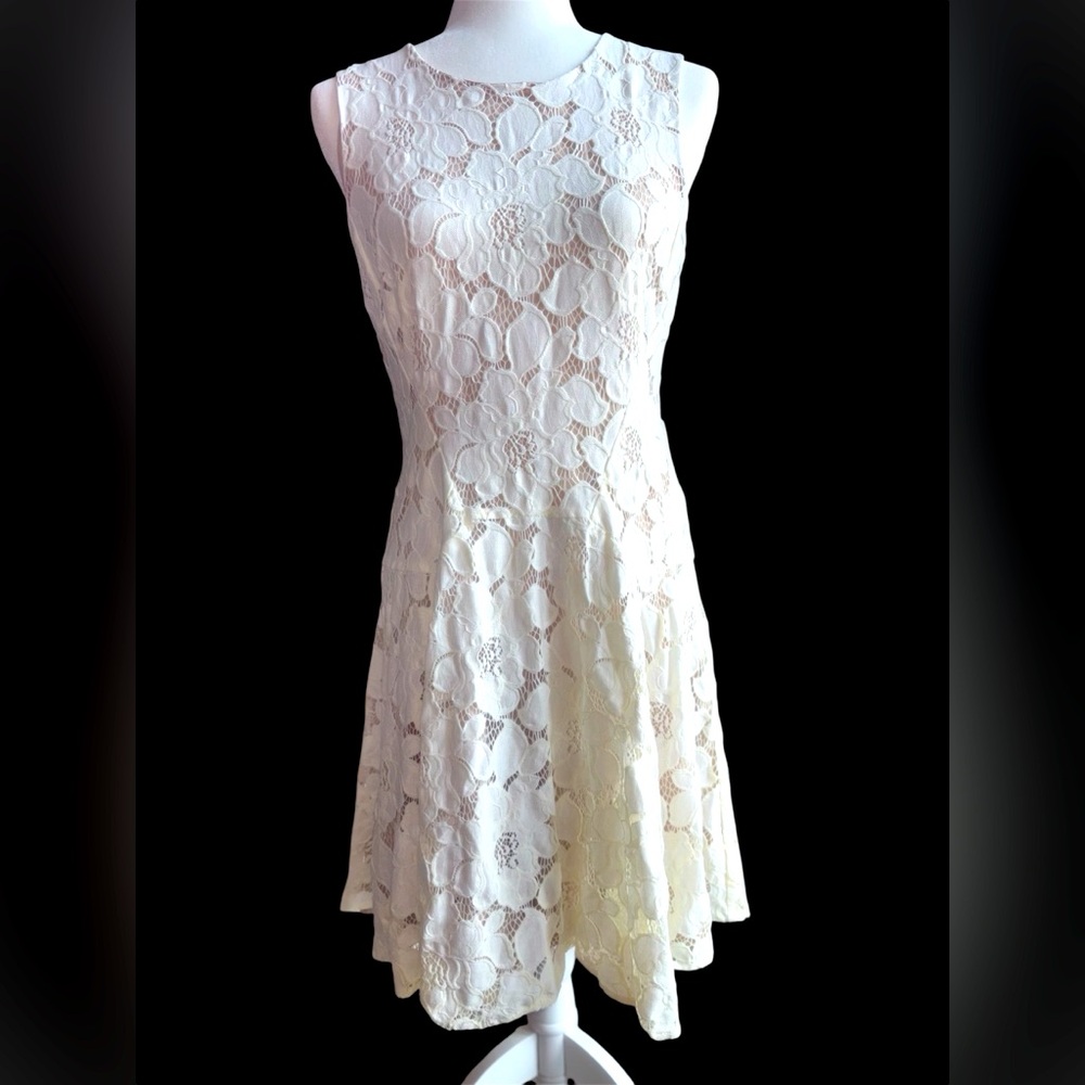 Tommy Hilfiger Floral Lace Fit and Flare Dress‎ in size 8